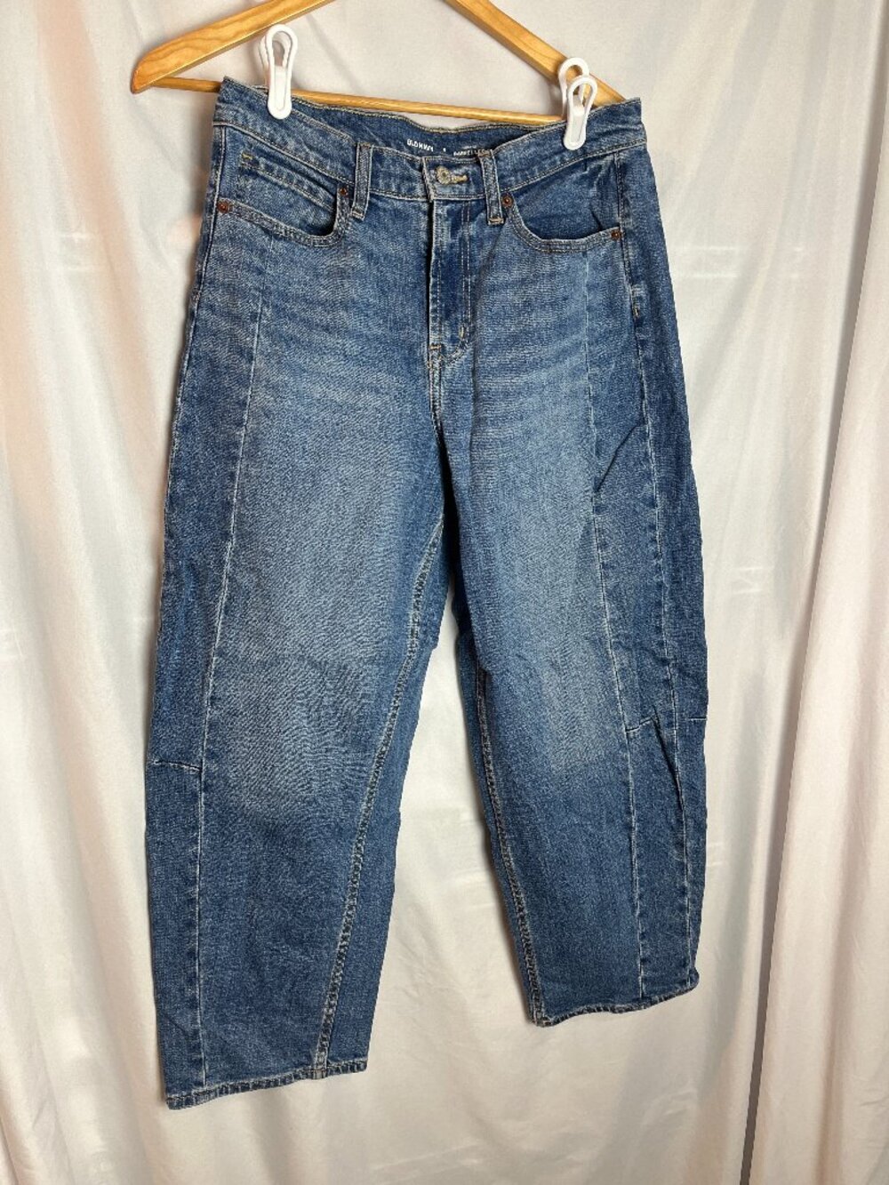 Women's Old Navy High Rise Barrel Leg Jeans Size 6